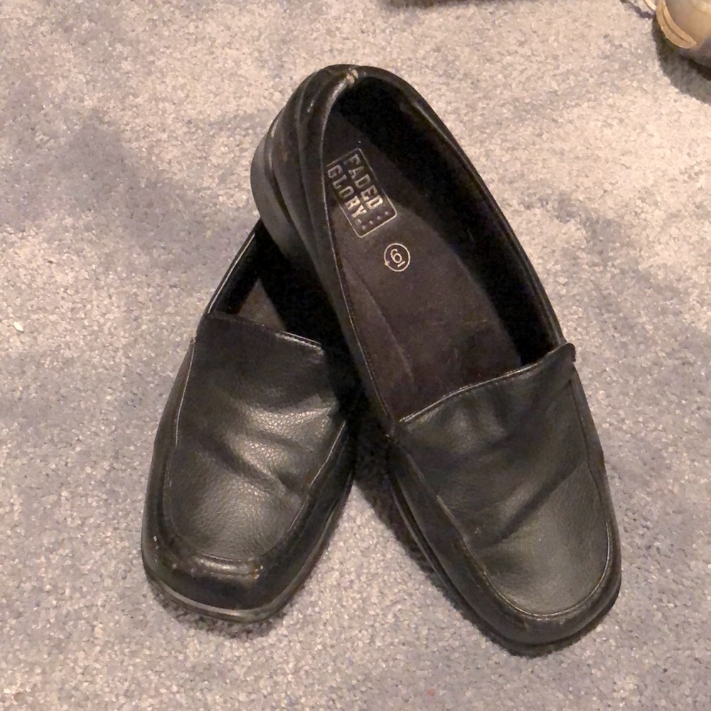 Faded Glory Size 6 Black dress loafers